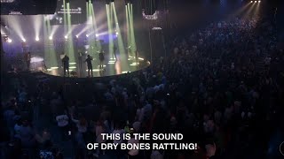 MIGHT GET LOUD - RATTLE - ELEVATION WORSHIP PRAISE PARTY ENDING INTO THE NEW YEAR