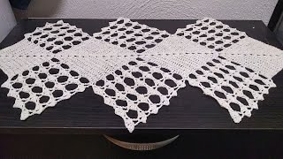 Bieżnik na szydełku-crochet table runner