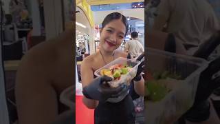 Pattaya Street Food: PRAEW the Somtam Princess is Back Soon ! | Thai Street Food