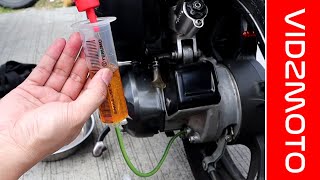 HOW TO CHANGE GEAR OIL on Honda Click 150i/125i - Maintenance