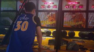 YoYo投籃機-華翔忠連線接力7顆球能超越900分嗎？ Street Basketball Arcade Games Gliding Relax