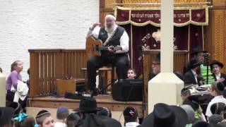 Chaim Fogelman Sings At Chol Hamoed Pesach 5777 Children's Rally In 770