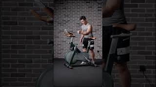 How to use spin bike for beginners.#indoorcycling #spinclass #spinbike #workouttips