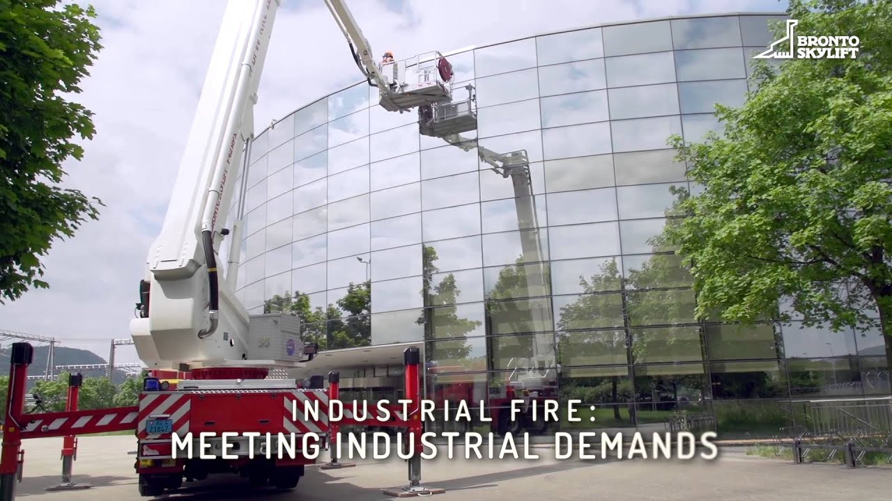 Bronto Skylift® - YouTube