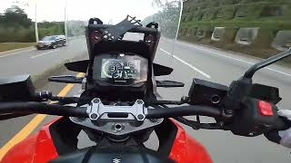 VSTROM 1050 XT  vs  BMW GS 1200 vs Super Tenere 1200