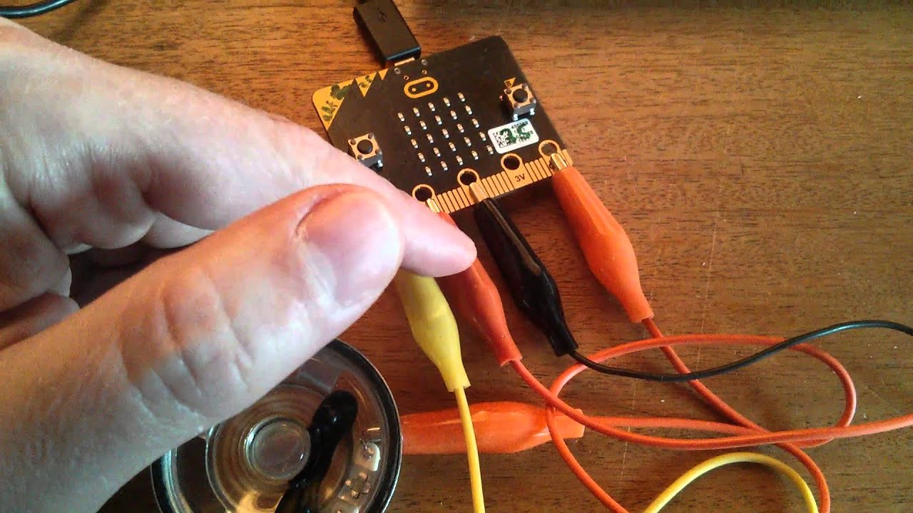 BBC Micro:bit Morse Code Network. - YouTube