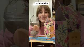 Haul Action🛍️ #humour #shortvideo #cossi #humor #haul #action #skincare #makeup