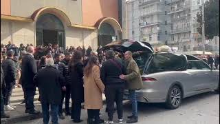 Addio a Carla D’Acunto, tantissime persone al funerale della ristoratrice