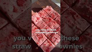 Strawberry brownies for Valentine’s Day #14daysofvalentines #valentinestreats #viralcookies