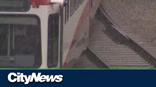 Calgary CTrain derails; no injuries reported