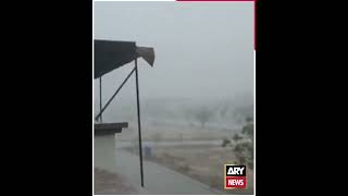 Scattered drizzle in various areas of Karachi #rain #shorts #raininkarachi #cyclonebiparjoy