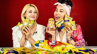 K-POP IDOL AleXa Tries Malaysian Snacks With Aunty Kea ♥️