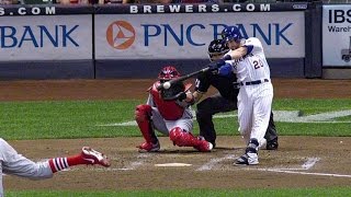 STL@MIL: Lucroy knocks RBI single, extends lead