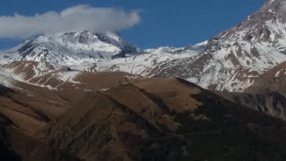 Crossing Georgia-Russia Military Road | Gudauri-Ananuri-Kazbegi | Gergeti Trinity Church