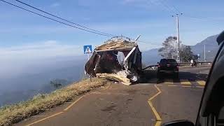 හපුතලේ සිදු වු මාරක ලොරි අනතුර lorry accident in haputhale sri lanka