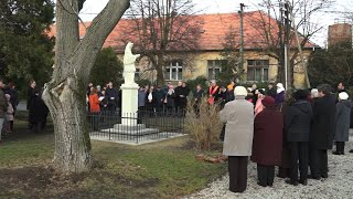 Emléktáblát avattak a kitelepítettek tiszteletére Ipolyvisken