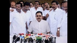 Breaking : TN speaker disqualifies #TTV Dinakaran's camp MLAs