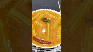 ಸಿಂಪಲ್ ಆಗಿ ನುಗ್ಗೆಕಾಯಿ ಸಾಂಬಾರ್ ಮಾಡುವ ವಿಧಾನ||Drumstick Sambar Recipe in Kannada👌😋#youtubeshorts #short