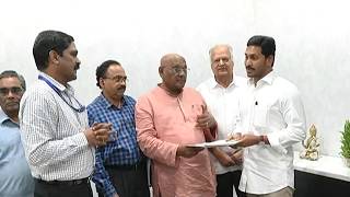 RTC Expert Committee gives report to AP CM YS Jagan in Camp Office || Tadepalli