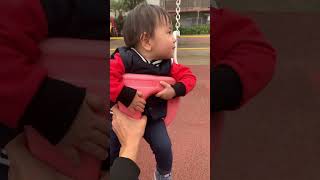 【1歳3ヶ月ベビー】ブランコで遊ぶぼく#shorts #赤ちゃん #baby #赤ちゃんのいる生活 #1歳3ヶ月