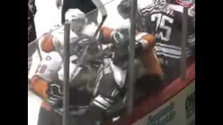 Hockeyfighters.cz  Zac Rinaldo vs Zack Miskovic.wmv