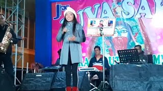 Gitashree Chowdhury || Ek Chatur Naar Badi Hoshiyaar || Kishore Kumar Manna Dey | Live Stage Program