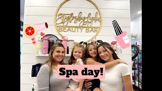 Spa day🧖🏻‍♀️🧖🏼‍♀️ with @HallieOnStage114 !!