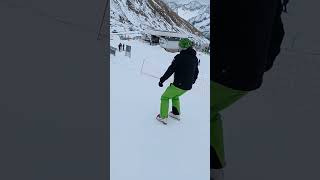 un trucco per sciare senza sci 😲😲 #sciare #snow #tonale #reels #montagna #neve #equilibrio #ski