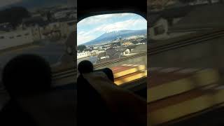 新幹線から見える富士山