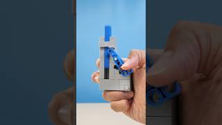 A satisfying fidget with a few LEGO bricks… #lego #legomoc #satisfying #fidget