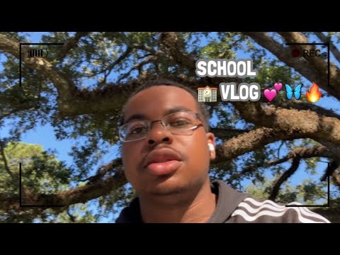 COLLEGE VLOG 🏫 - YouTube