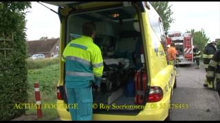 120624 Auto greppel in op Graafdijk Lopik