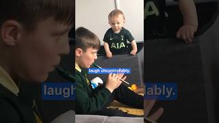 Kid has hilarious reaction to big brother’s music skills 😂