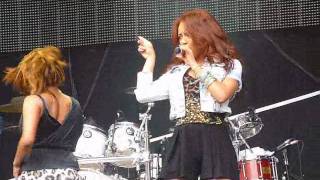 Alexis Jordan - Good Girl - JLS Summer Tour, Hull 10/06/11.