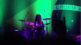 Amy Winehouse - Wake Up Alone - Live in São Paulo - Brazil - 15/01/2011- HD