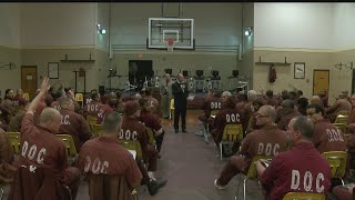 Pa. prison inmates learn about parole process