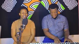 YEMWE BUNGERI BA KERA (NOEL SONG) LIVE SESSION WITH UMUTESI PAULA AND BIKEM WA YESU