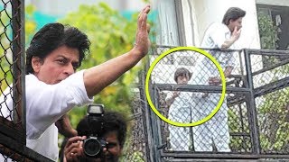 Shah Rukh Khan And AbRam Together Celebrate EID At Mannat With Fans