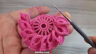 3D and Wonderful: Eye-Catching Crochet Flower Pattern Tutorial for Beginners