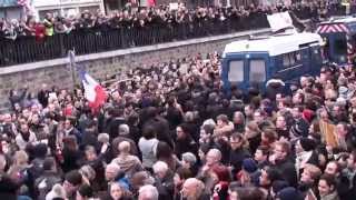 La police ovationnée ! Manifestation Charlie Paris 11 janvier 2015