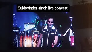 Woh kisna hai song | Sukhwinder singh | AR Rahman | Vivek Oberoi | Live concert
