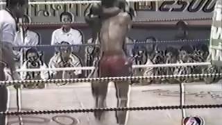 Robert Kaennorasingh VS Komphet Loogprabaht