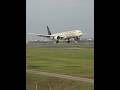 Dekat Banget !!! Pesawat Boeing 777 Saudia Landing di Runway 24 Bandara Soekarno-Hatta Jakarta