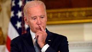 Biden thanks Obama for being a 'lone wolf'