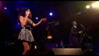 Amy Winehouse - Back To Black (live at Somerset House)