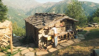 #31 Outdoor Workshop, Bread baking and First work on the Roof