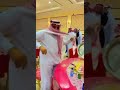 احراج الرجال قدام الناس