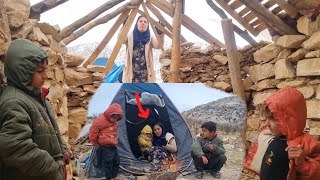 Alone in the mountain: a single mother and her orphaned children in the snow and cold of winter