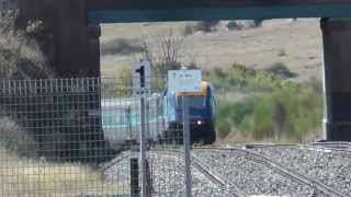 CountryLink XPT at Gunning, NSW