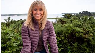 Breaking Fashion Rules Michaela Strachan S Bold Style Statement
